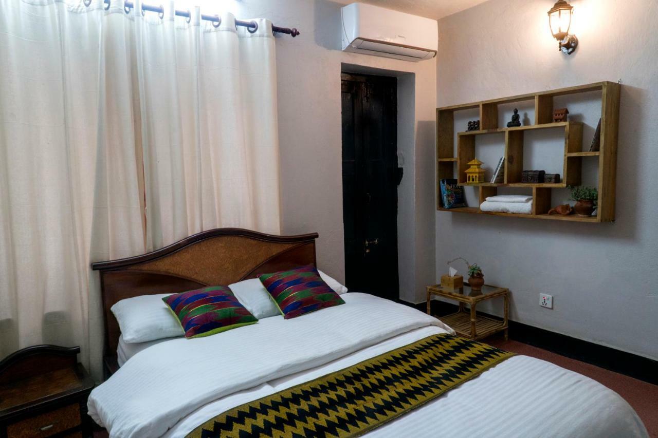Omana Hotel Kathmandu Esterno foto
