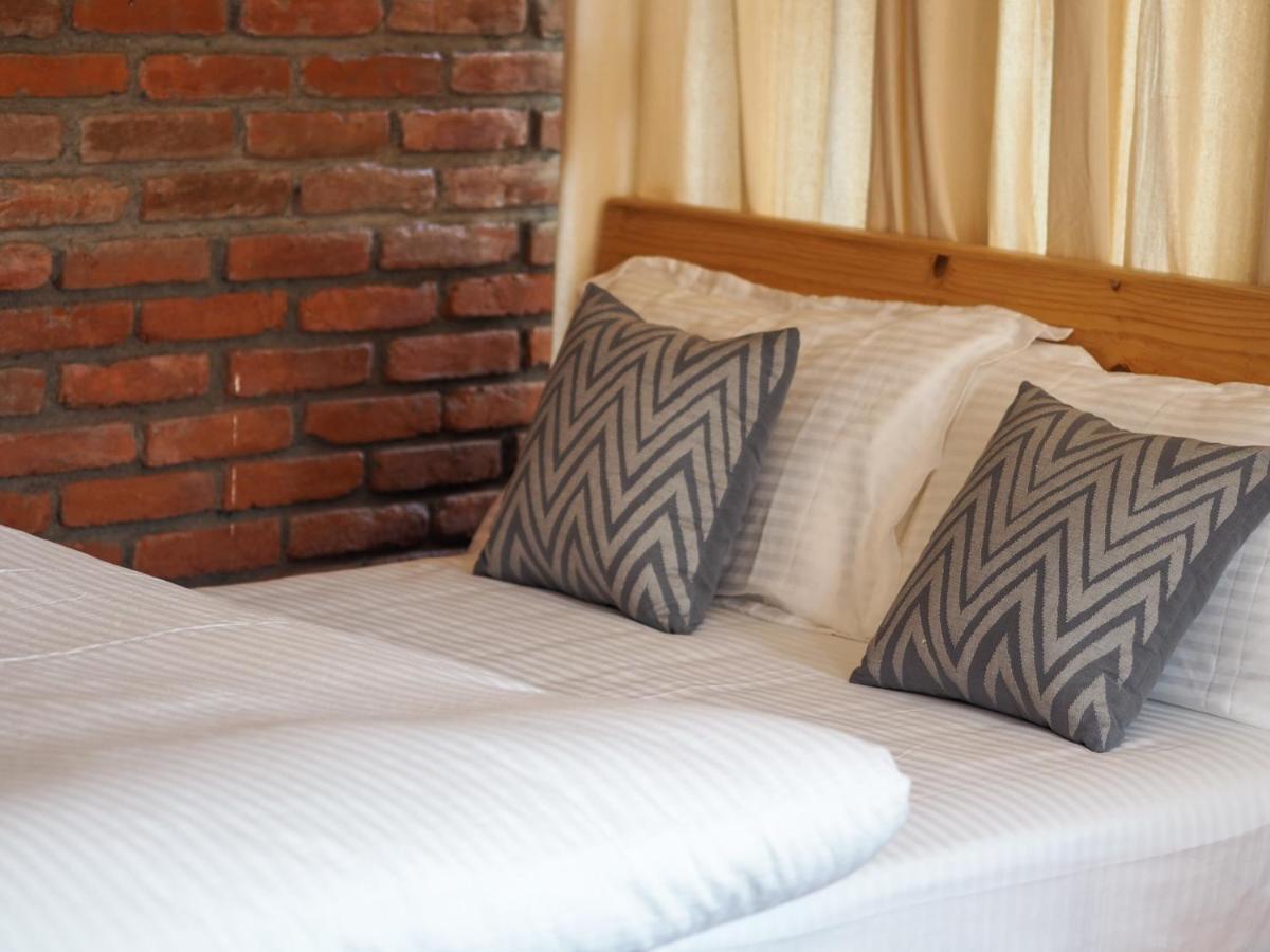 Omana Hotel Kathmandu Esterno foto